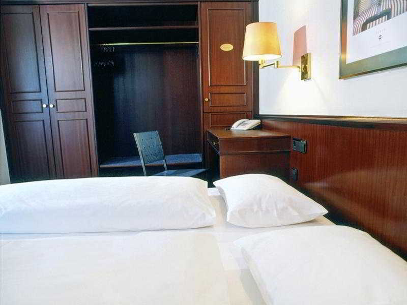 Nunohotel Кёльн Экстерьер фото